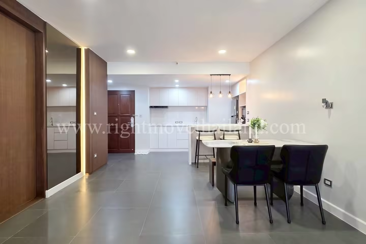 CA10721 Sathorn Park Place Condo photo 1