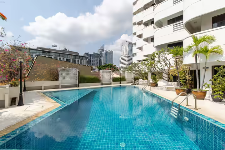 CA10752 Stylish Renovated 3-Bedroom Condo for Rent | Opposite NIST