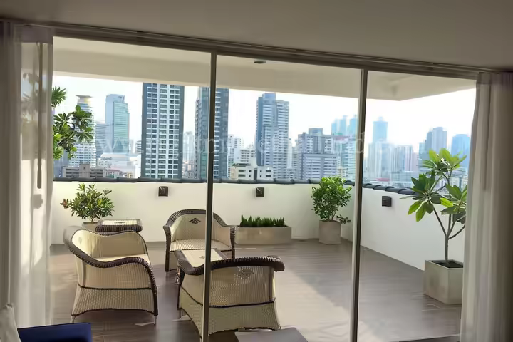 CA2978 D.S. Tower 2 คอนโดให้เช่า 3 ห้องนอน