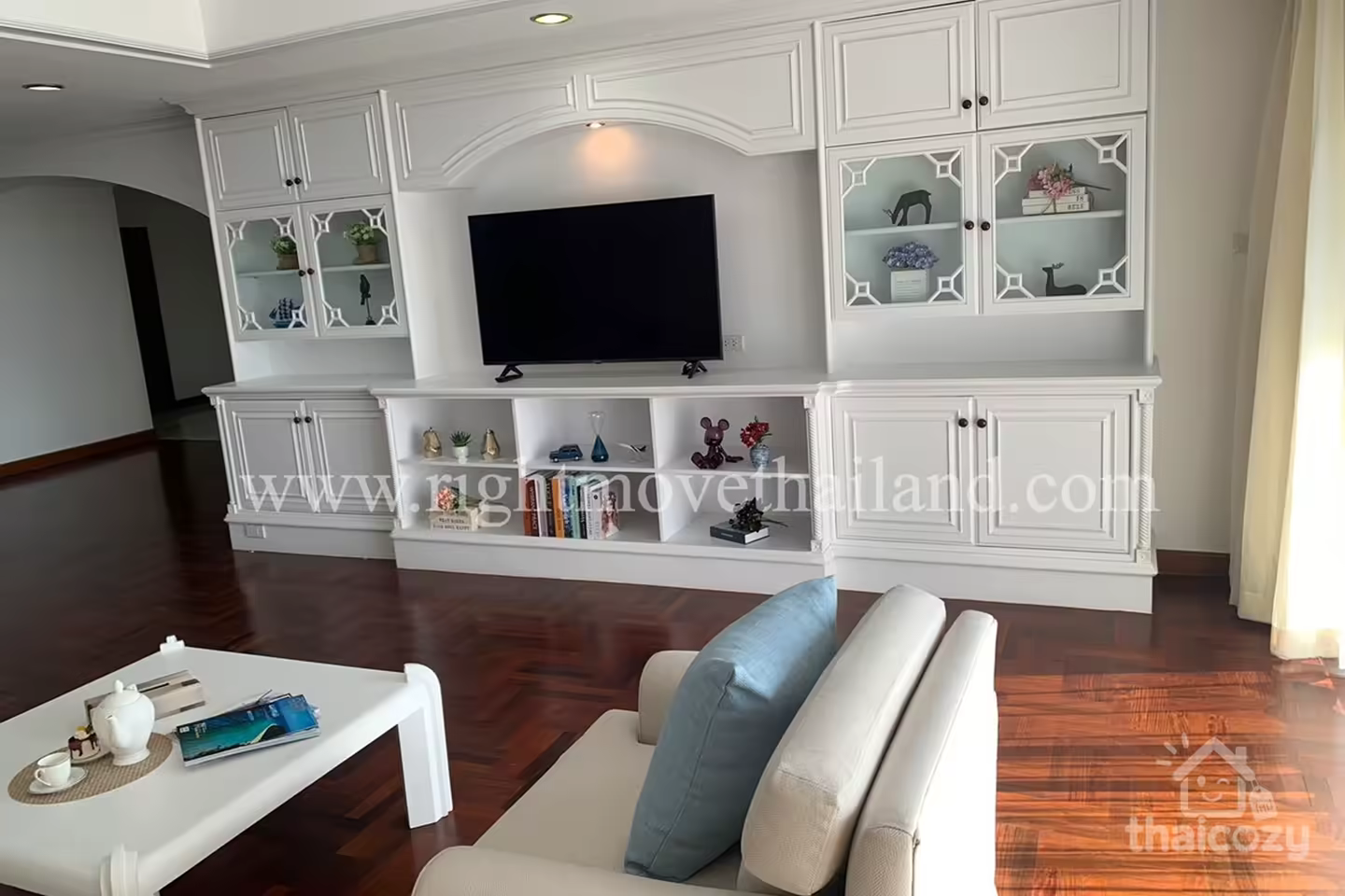 ให้เช่าอพาร์ทเมนต์ ย่านสุขุมวิท 3 ห้องนอน photo 2