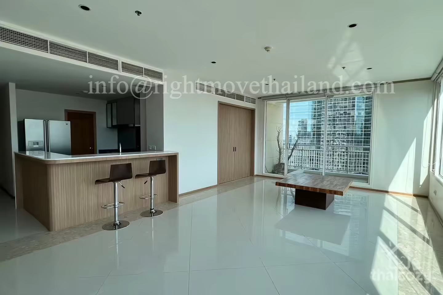 ให้เช่า Empire Place 3 ห้องนอน 157 ตร.ม. photo 1