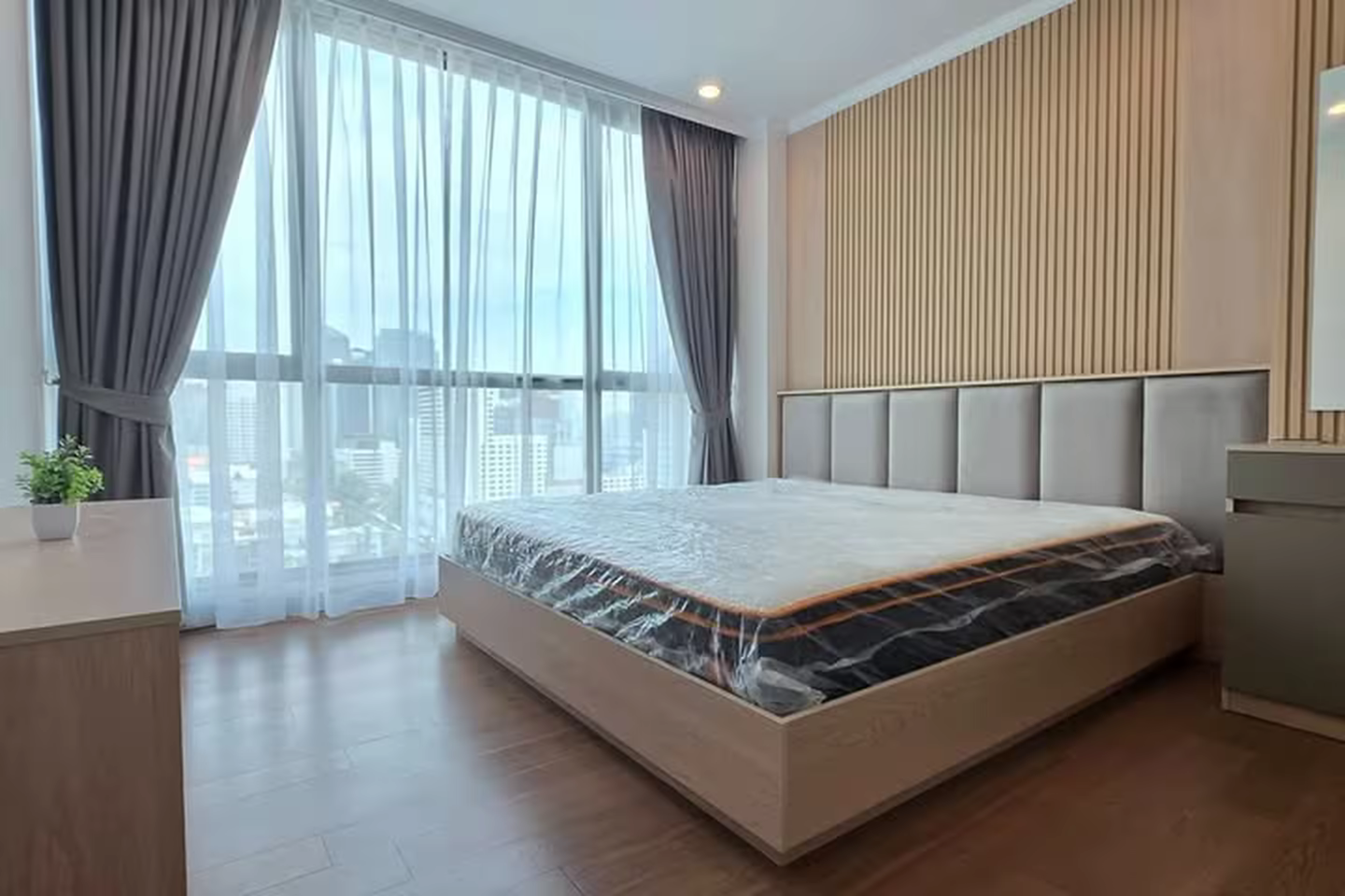 ให้เช่า Supalai Oriental สุขุมวิท 39 ชั้น 18 photo 1