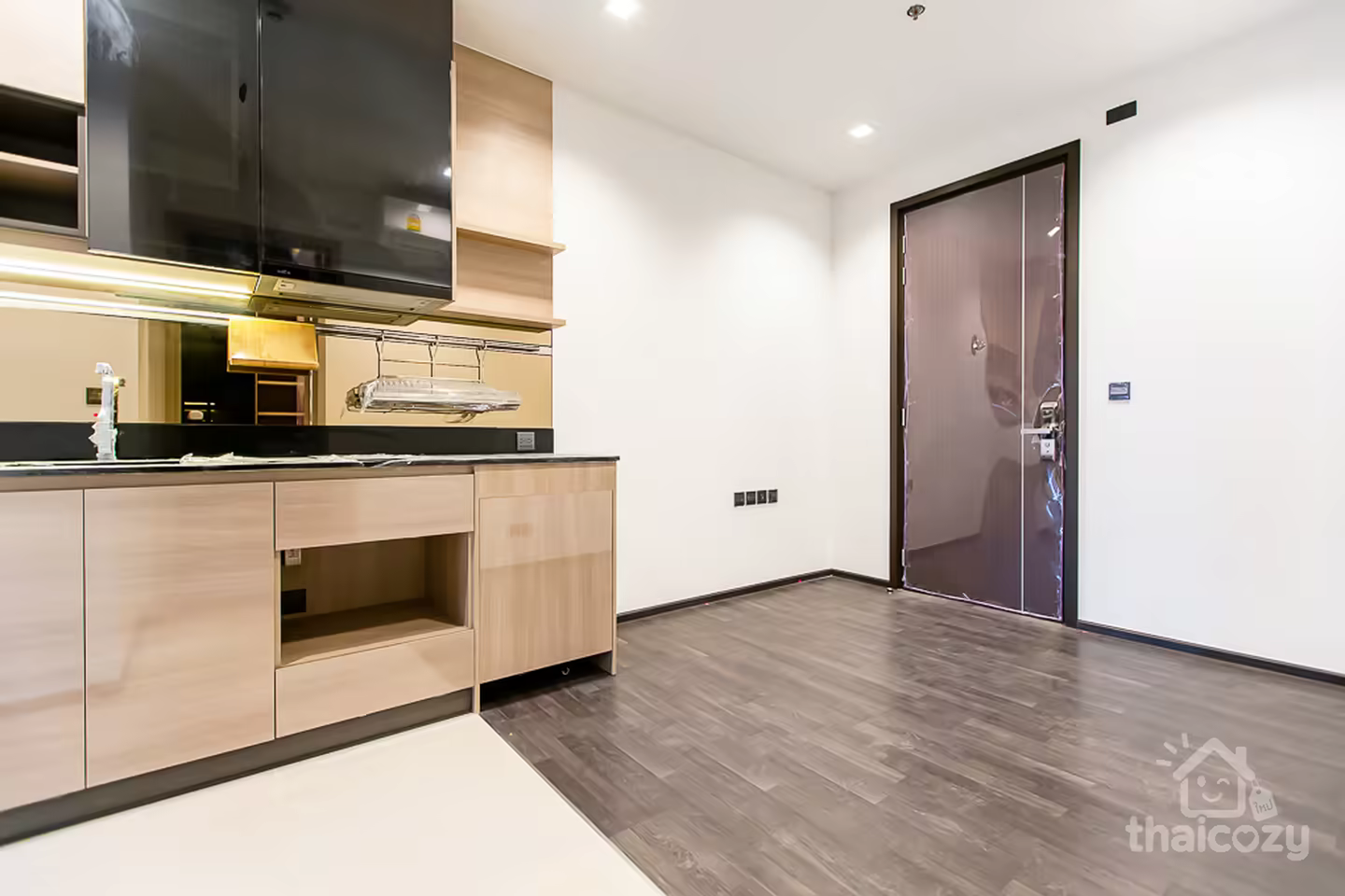 Exclusive city view in Rama 9 area photo 1