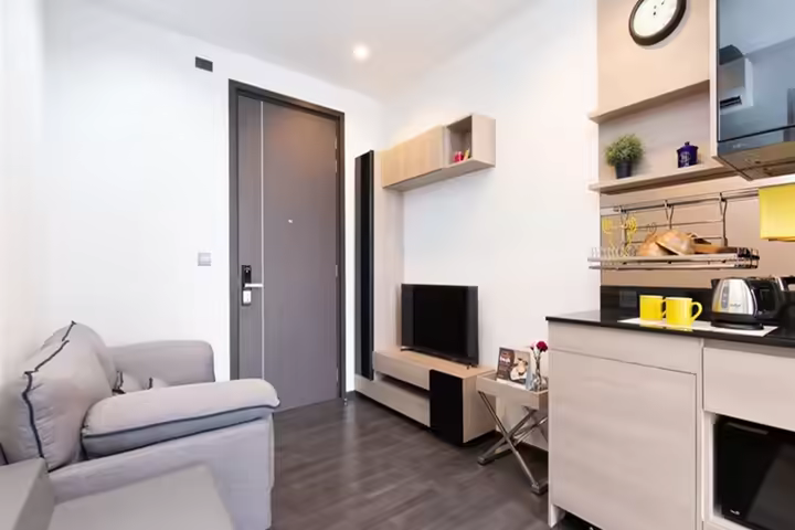 THE LINE Asoke-Ratchada. Located in the heart of city center and new CBD, a step away from MRT