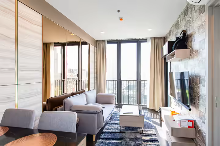 Good combination space for work and relax