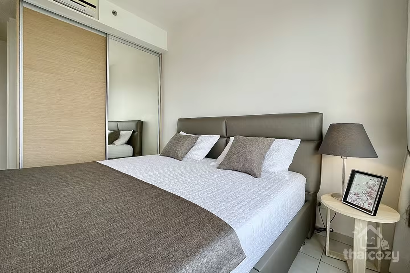 Condo 200m to BTS good neighborhood photo 2