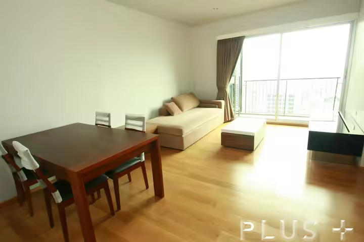 Good location condo near BTS Wongwienyai
