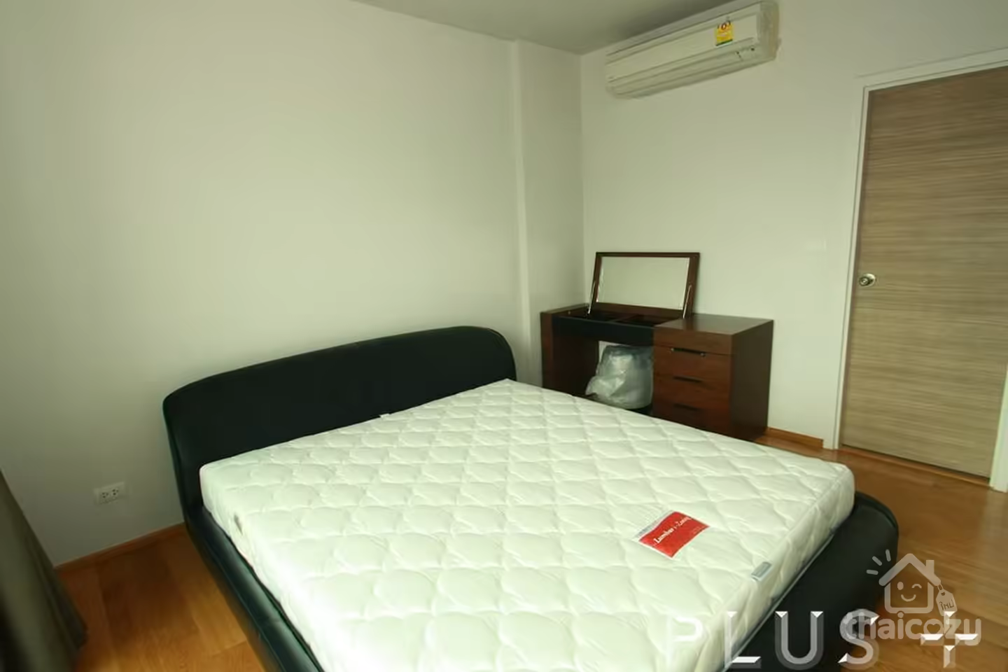 Good location condo near BTS Wongwienyai photo 2