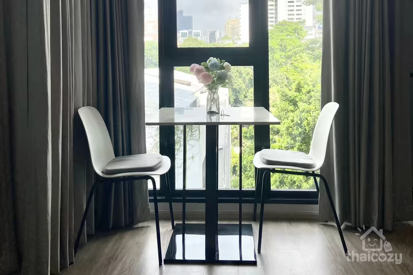 The Teak Sukhumvit 39, the outstanding condominium near the Phrom Phong BTS Station photo 2