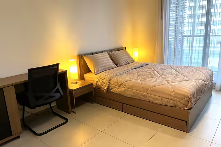 The Lofts Ekkamai Generous Studio