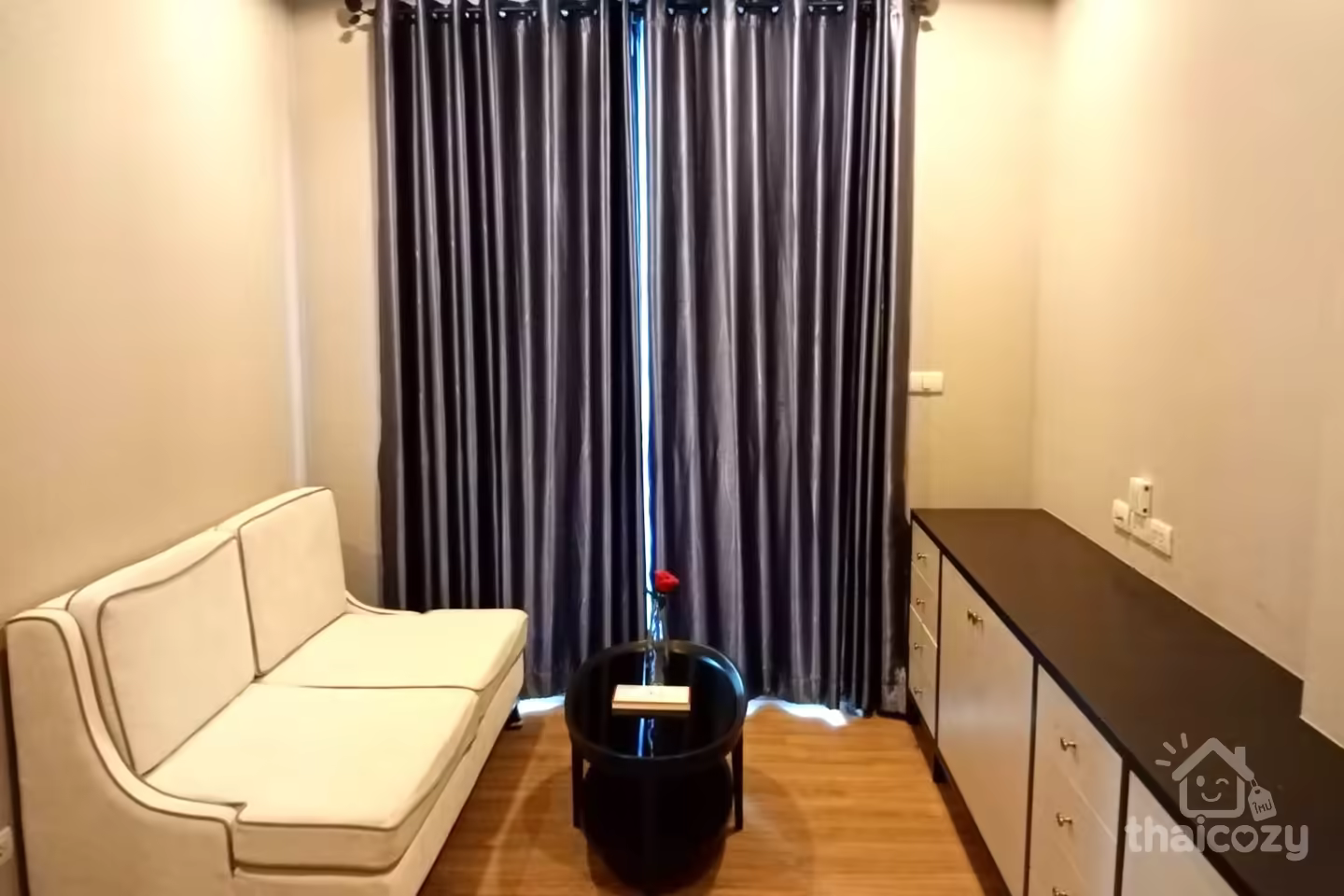 The Reserve Kasemsan 3 Condo near BTS, MBK, easy access photo 1