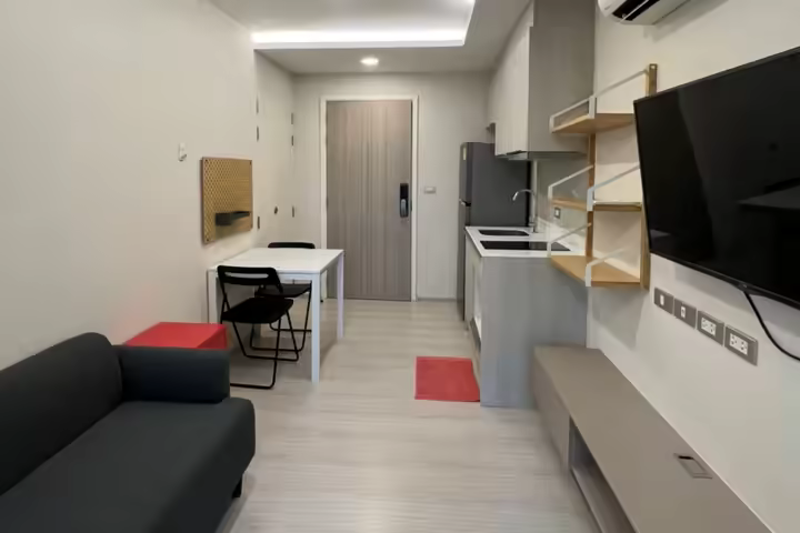 VTARA 36. Situated in the central of Sukhumvit makes surrounded by wide variety of restaurants