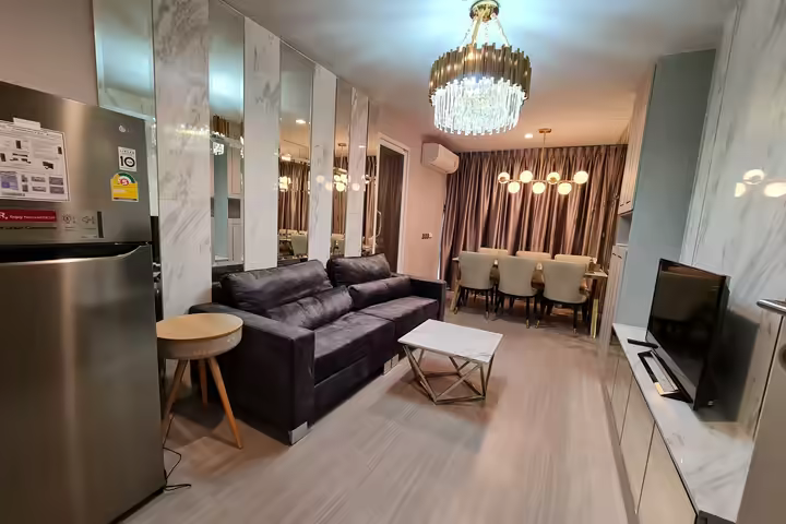 LIFE Ladprao condo opposite Central Ladprao, near MRT