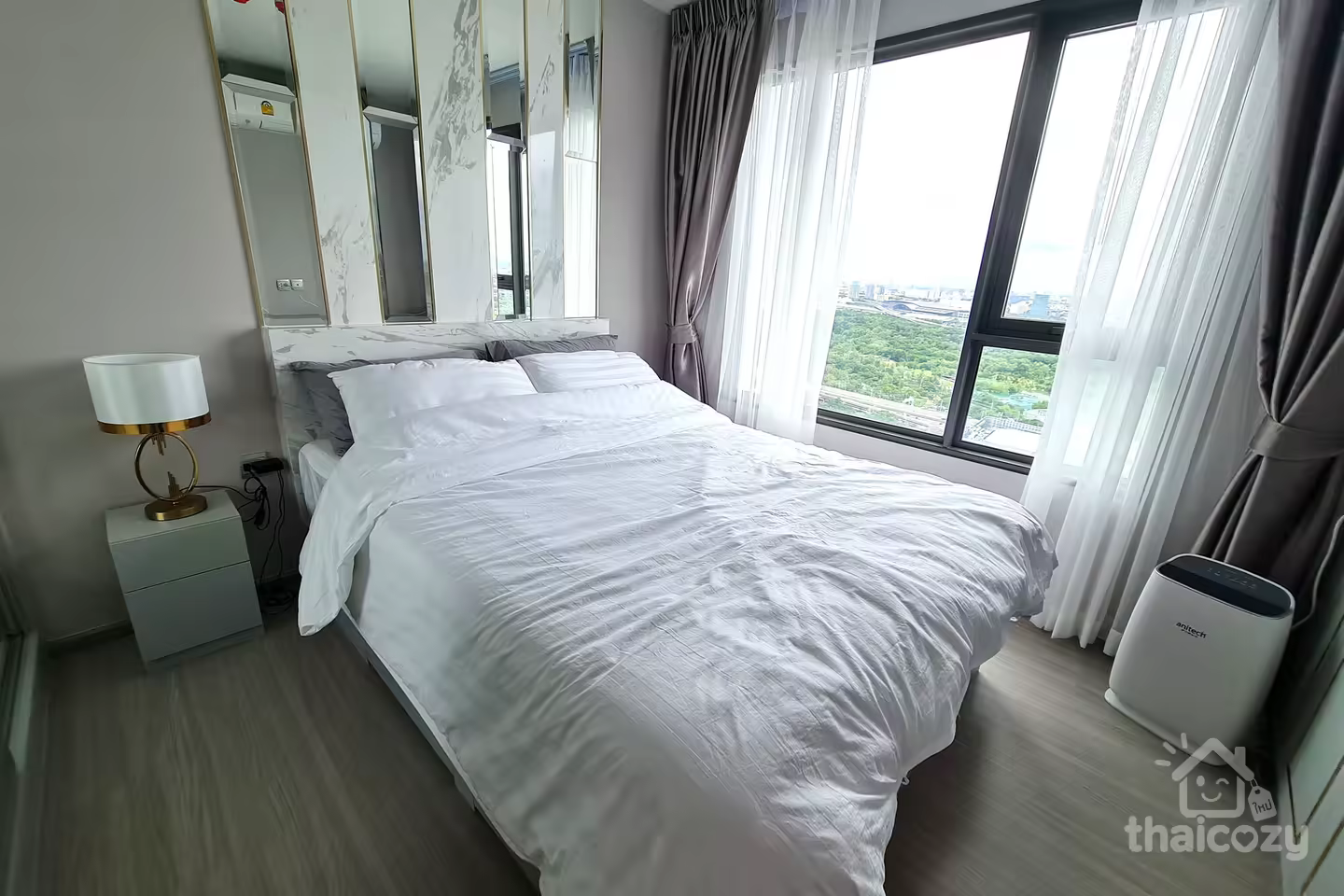 LIFE Ladprao condo opposite Central Ladprao, near MRT photo 2