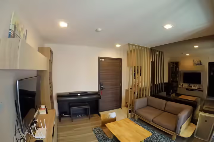 Japanese style condo near BTS Punnawithi
