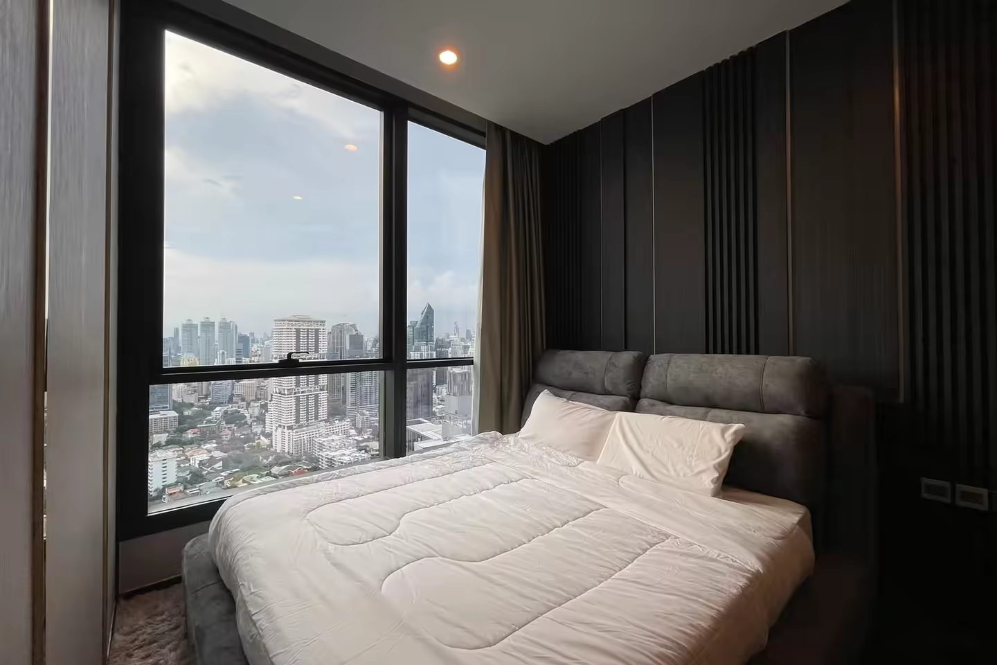 The Esse Sukhumvit 36 ใกล้ BTS ทองหล่อ 20 เมตร photo 2