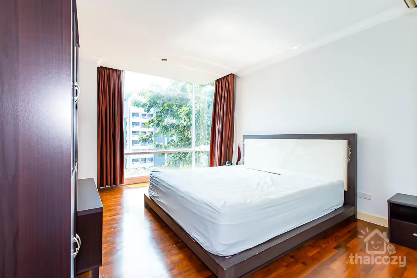 Baan Siri Sukhumvit 10 คอนโดรีสอร์ททันสมัย ใกล้ BTS นานา photo 2