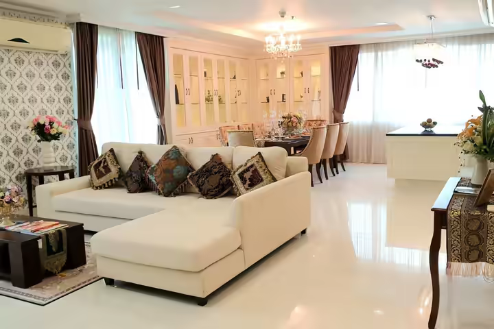 ให้เช่า Piyathip Place 4 ห้องนอน 375 ตร.ม. ใกล้ BTS พร้อมพงษ์