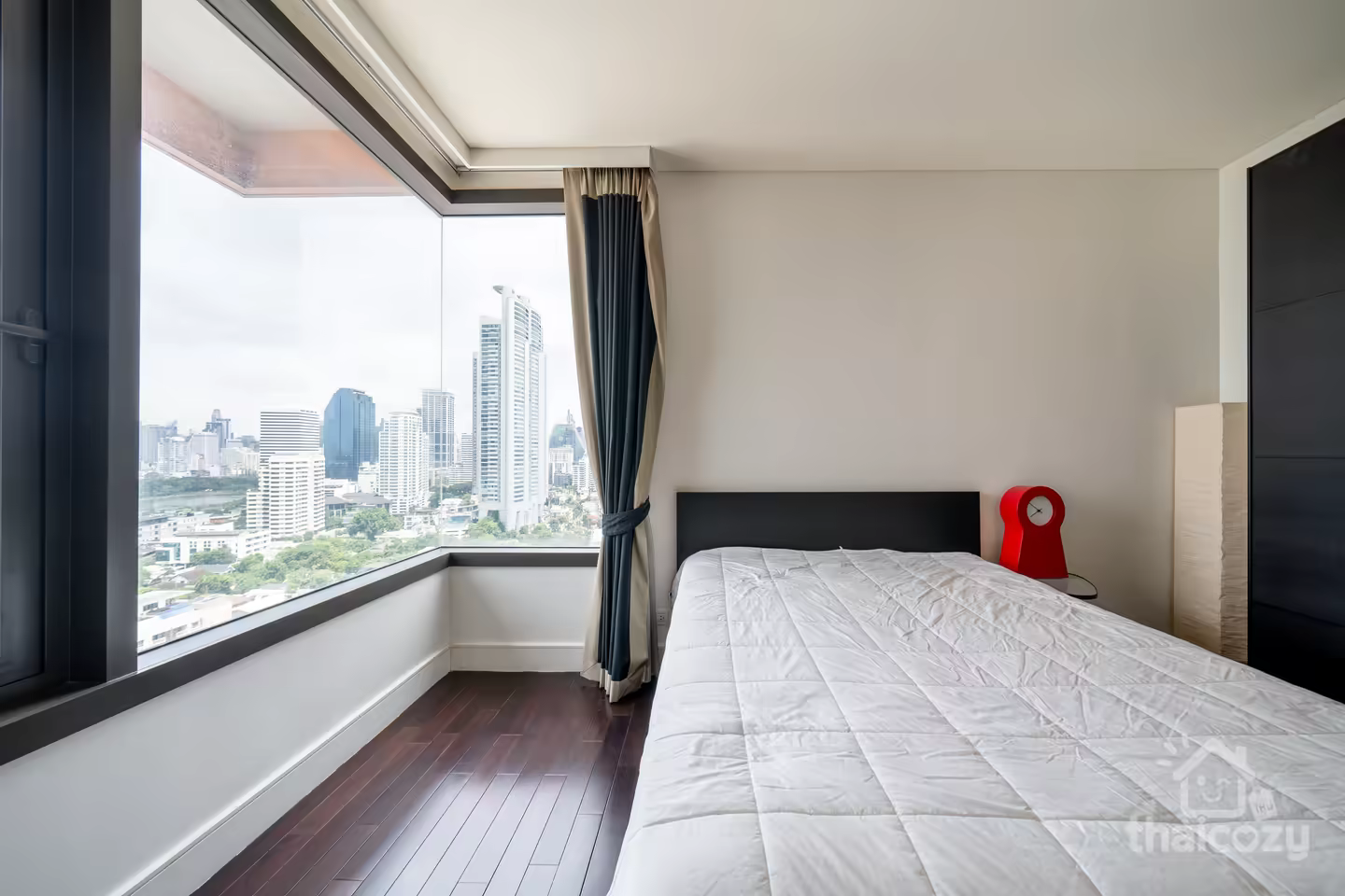 อากุสตัน สุขุมวิท 22 ห้องรวม 3 ห้องนอน 138 ตร.ม. photo 2