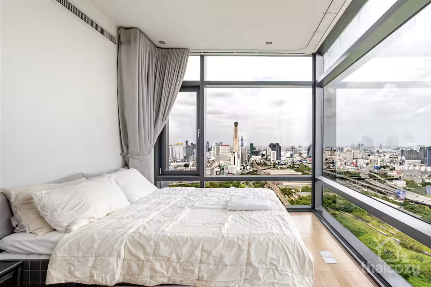คอนโด Circle Living Prototype หรูริมเพชรบุรี photo 2