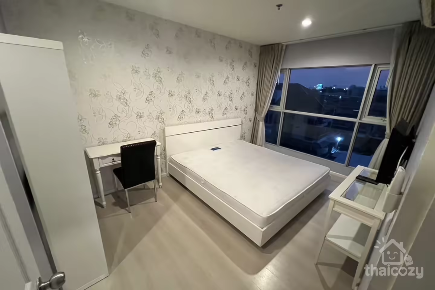 Aspire Sukhumvit 48, BTS 프라카농역 근처 풀옵션 콘도 photo 2