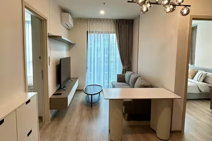 คอนโด Nue District R9 ใกล้ Central และ MRT พระราม 9 แค่ 180 ม.