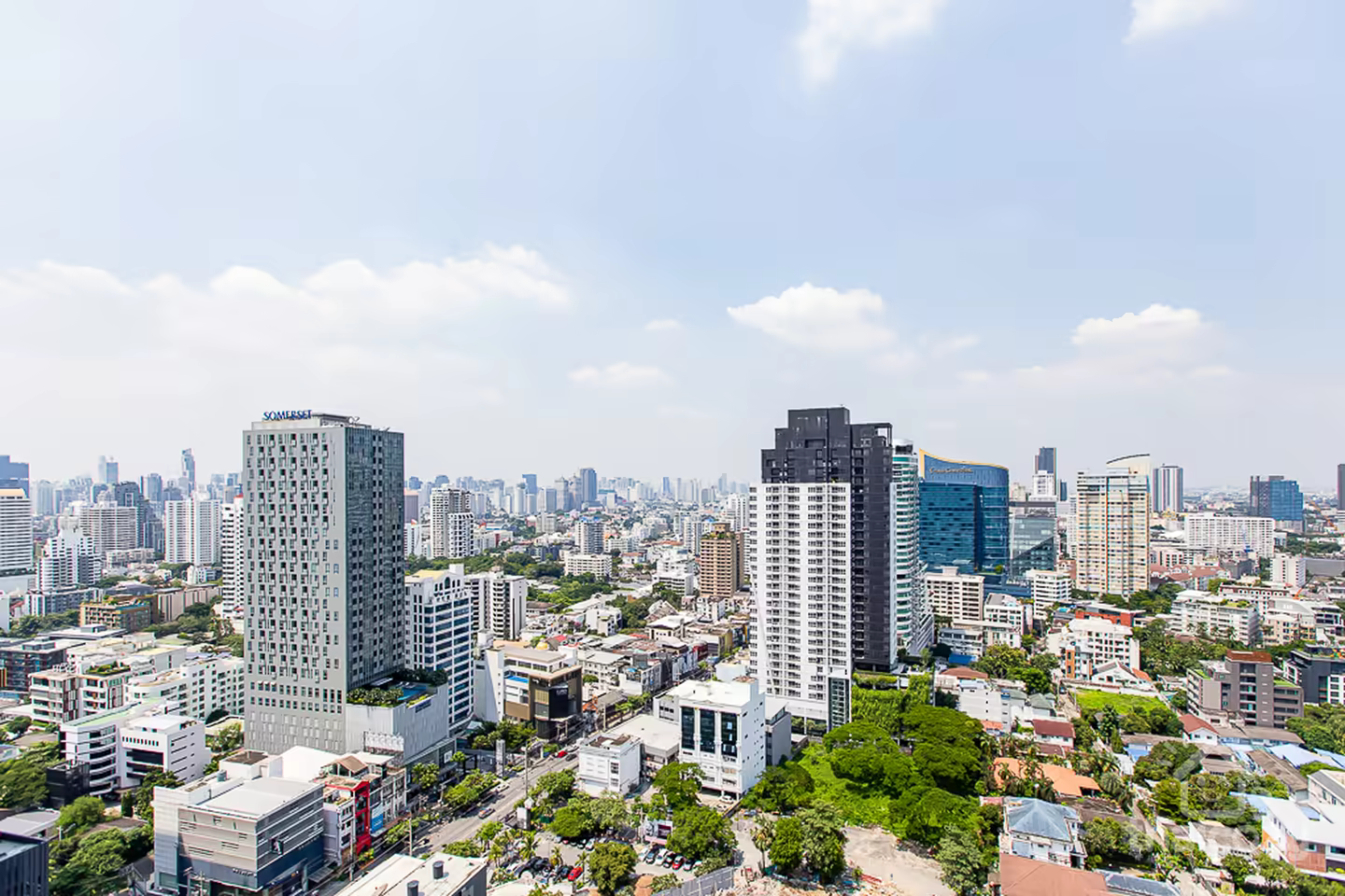 คอนโดทำเลดีพร้อมบริการรถรับส่ง photo 2