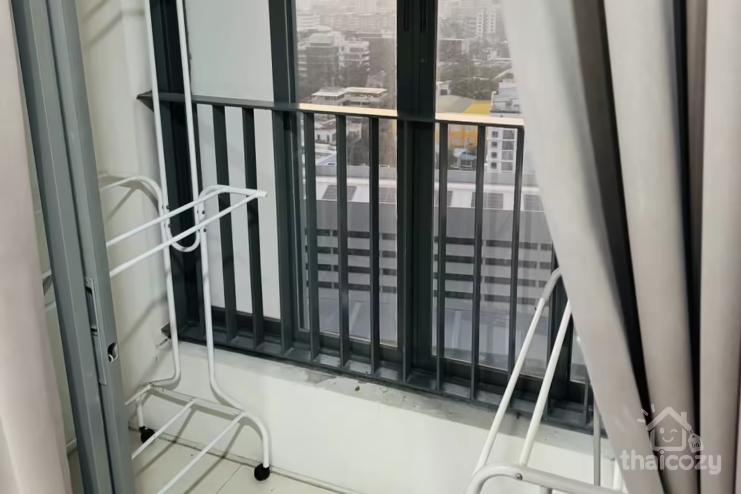 Ideo Mobi Sukhumvit 81, BTS 온눗역 인근 콘도 photo 2
