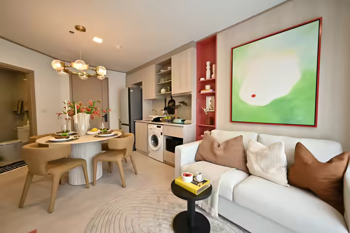 FLO by Sansiri 투룸 콘도, BTS 인근