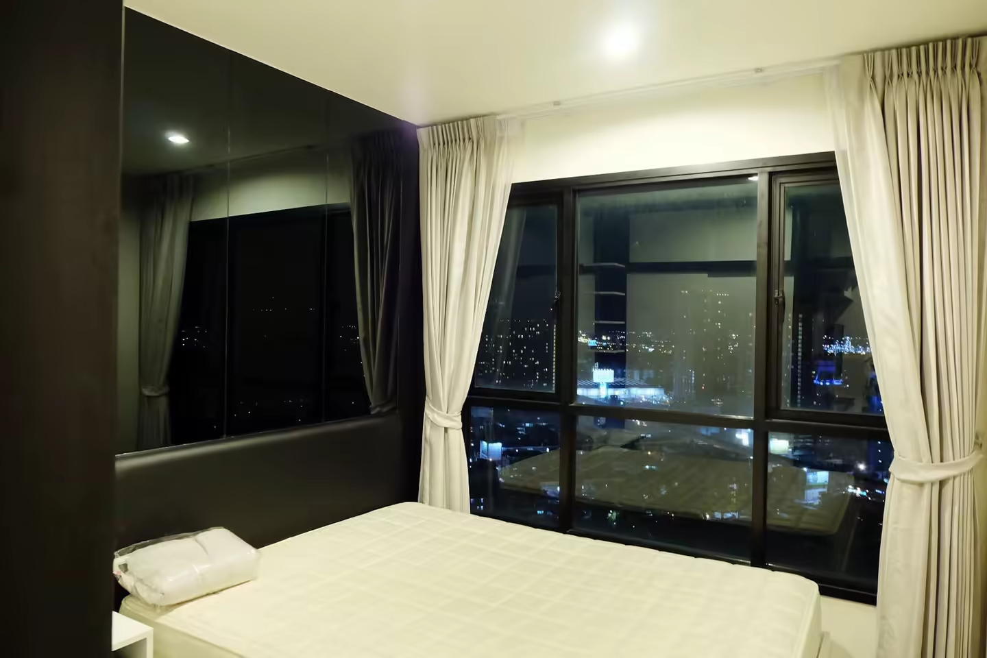 คอนโดขาย 30 ตร.ม. 1 ห้องนอน 1 ห้องน้ำ ใกล้ประตูน้ำ photo 2