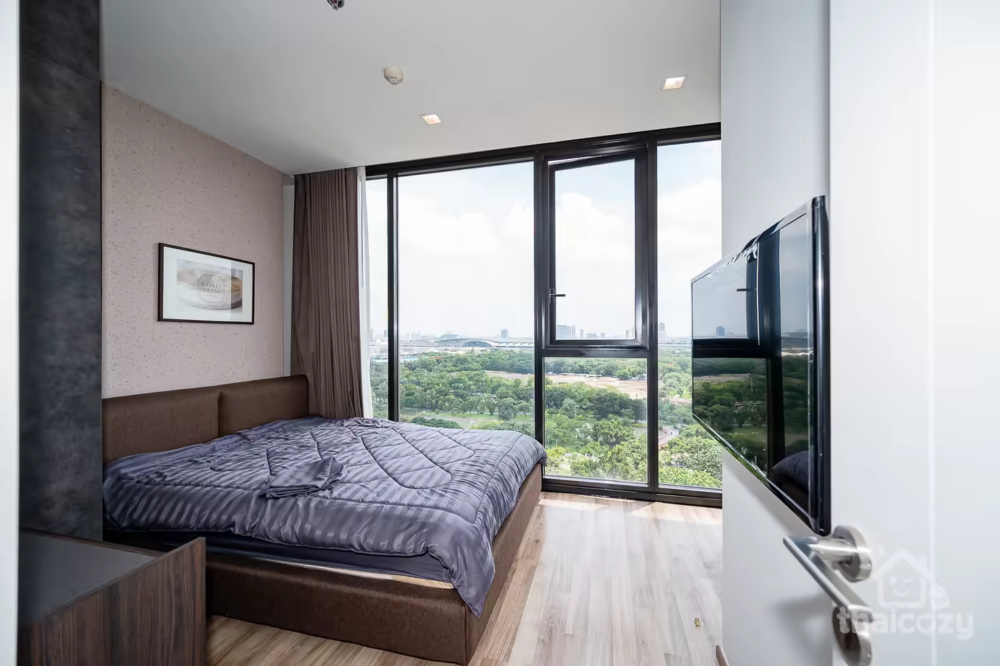 ห้องวิวสวน พร้อมราคาพิเศษ ใกล้ BTS หมอชิต และสวนจตุจักร photo 2