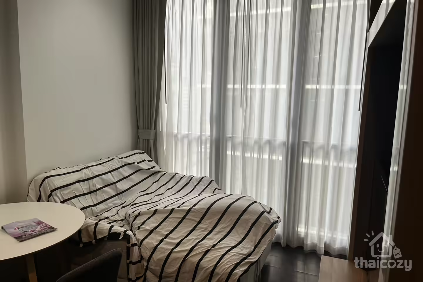 THE LINE Asoke-Ratchada. Located in the heart of city center and new CBD, a step away from MRT photo 2