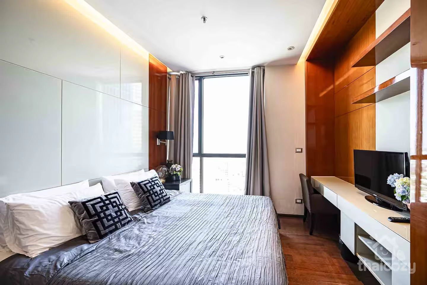 ให้เช่า The Address Sukhumvit 28 คอนโดหรู ใกล้ Emporium photo 2