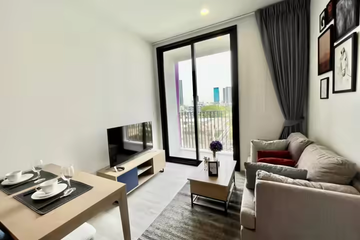 XT Ekkamai Condo près de BTS Thonglor