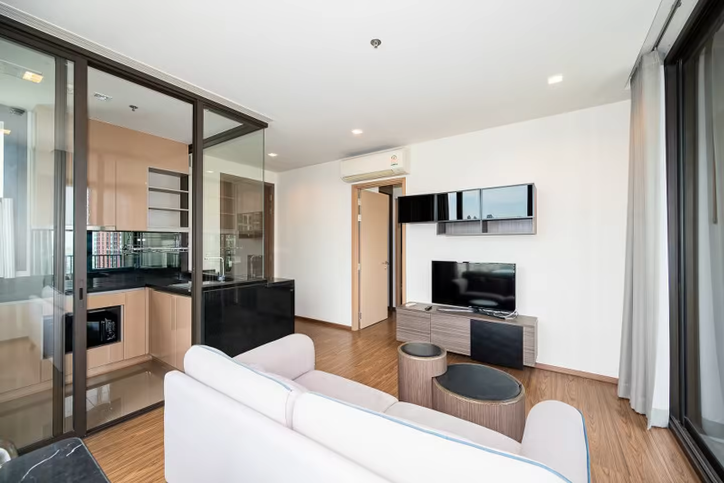 Condo avec piscine musicale et jardin sur le toit photo 2