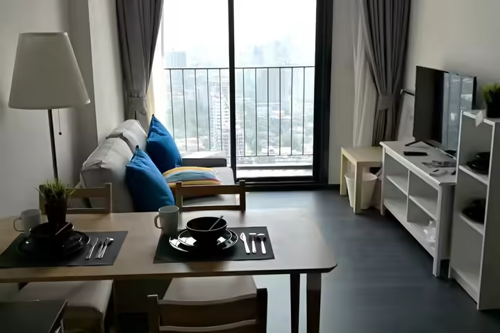 Edge Sukhumvit 23, BTS/MRT 5분 거리 콘도
