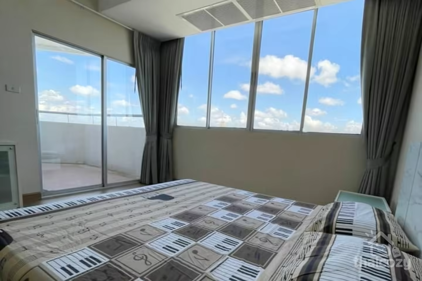 Waterford Diamond 3BR Near Phrom Phong BTS photo 2