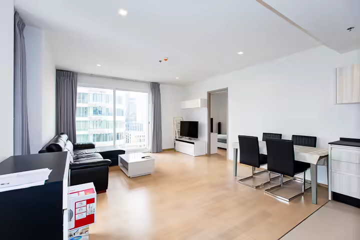 HQ Thonglor 1BR Condo, 55.5 Sqm, High Floor