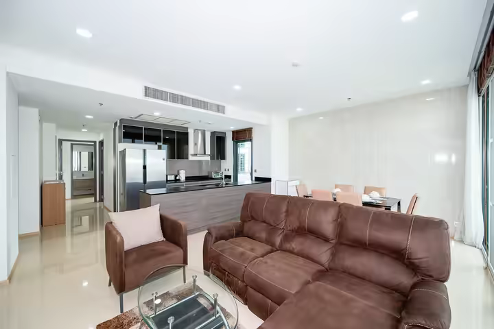 Keyne by Sansiri 3-Bed 136.6 m2 Near BTS Thong Lo