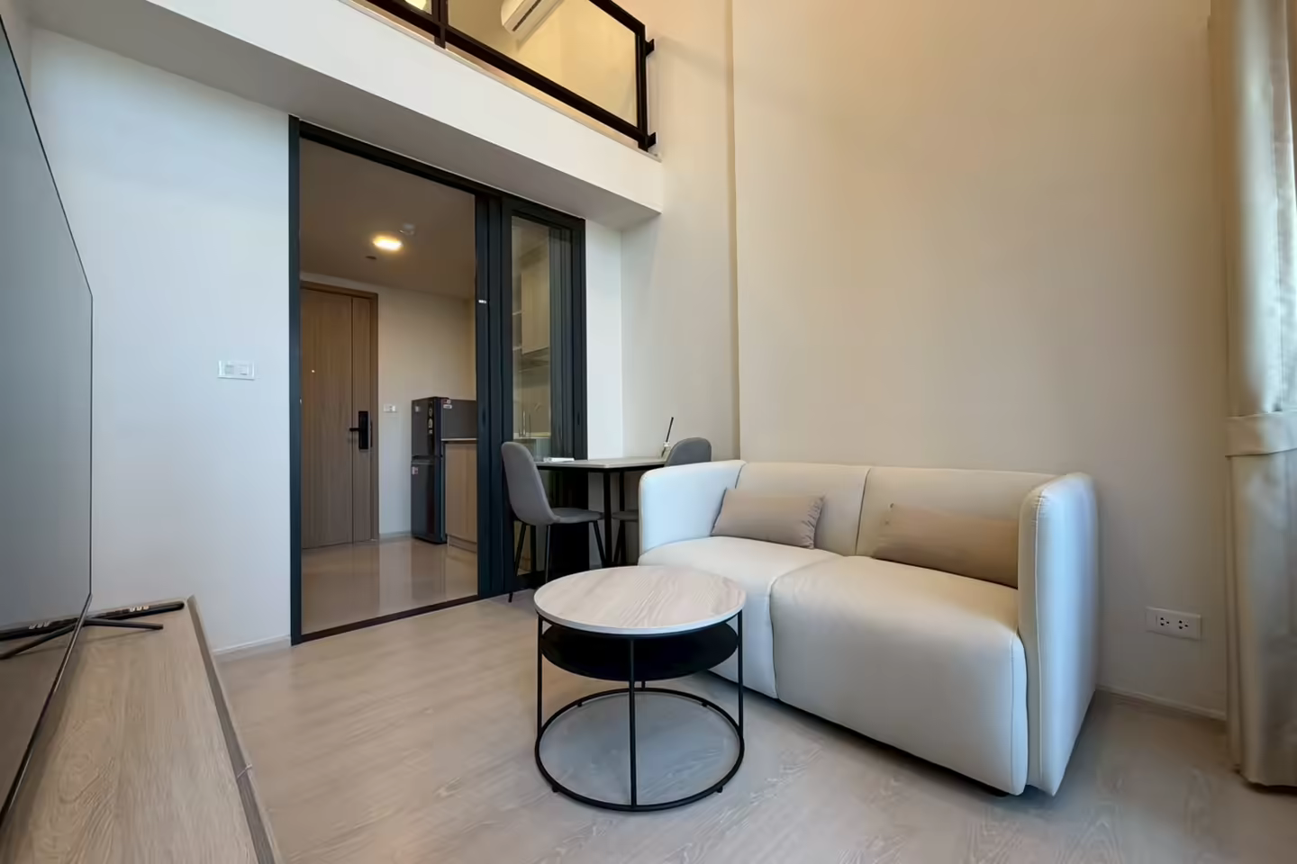 FLO by Sansiri ด duplex 25 ตร.ม. เช่า 22,000 photo 1