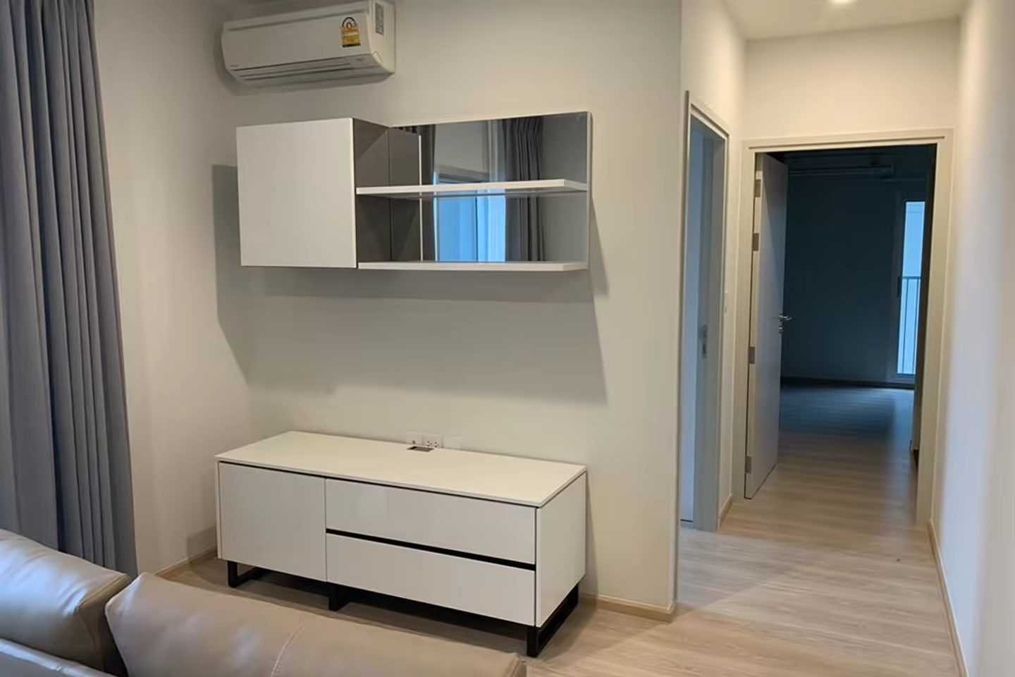 Кондо 7 мин до MRT Thai Cultural Centre photo 2