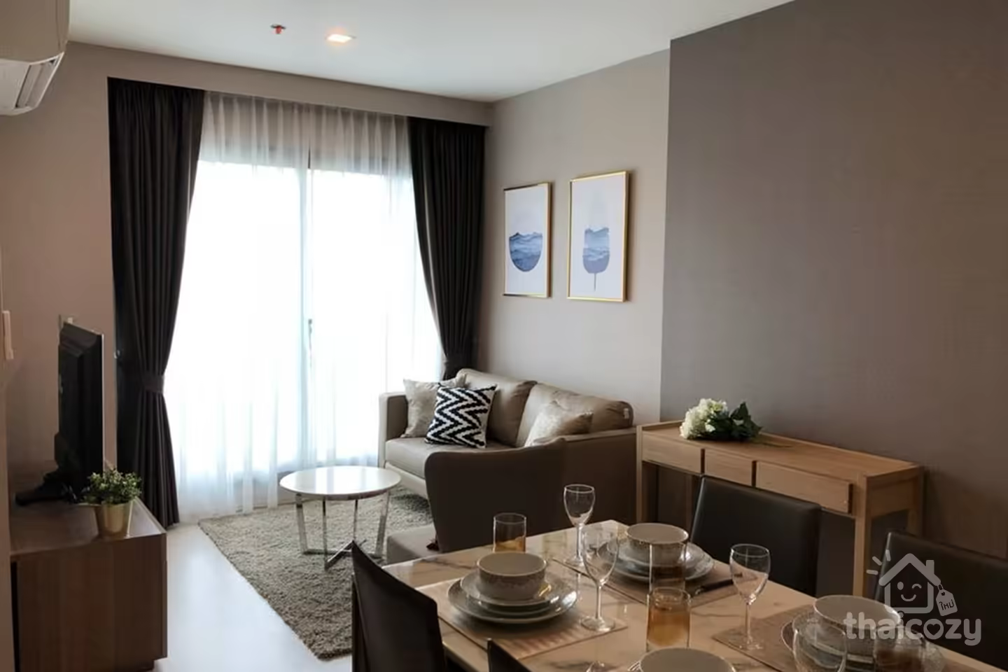 BTSビクトリーモニュメント近く、2ベッドルームコンド photo 1
