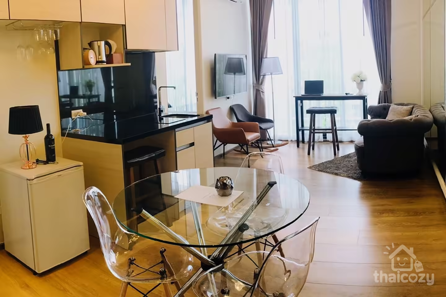 Proche BTS Phrom Phong, 600 m, Emporium & Emquartier photo 1
