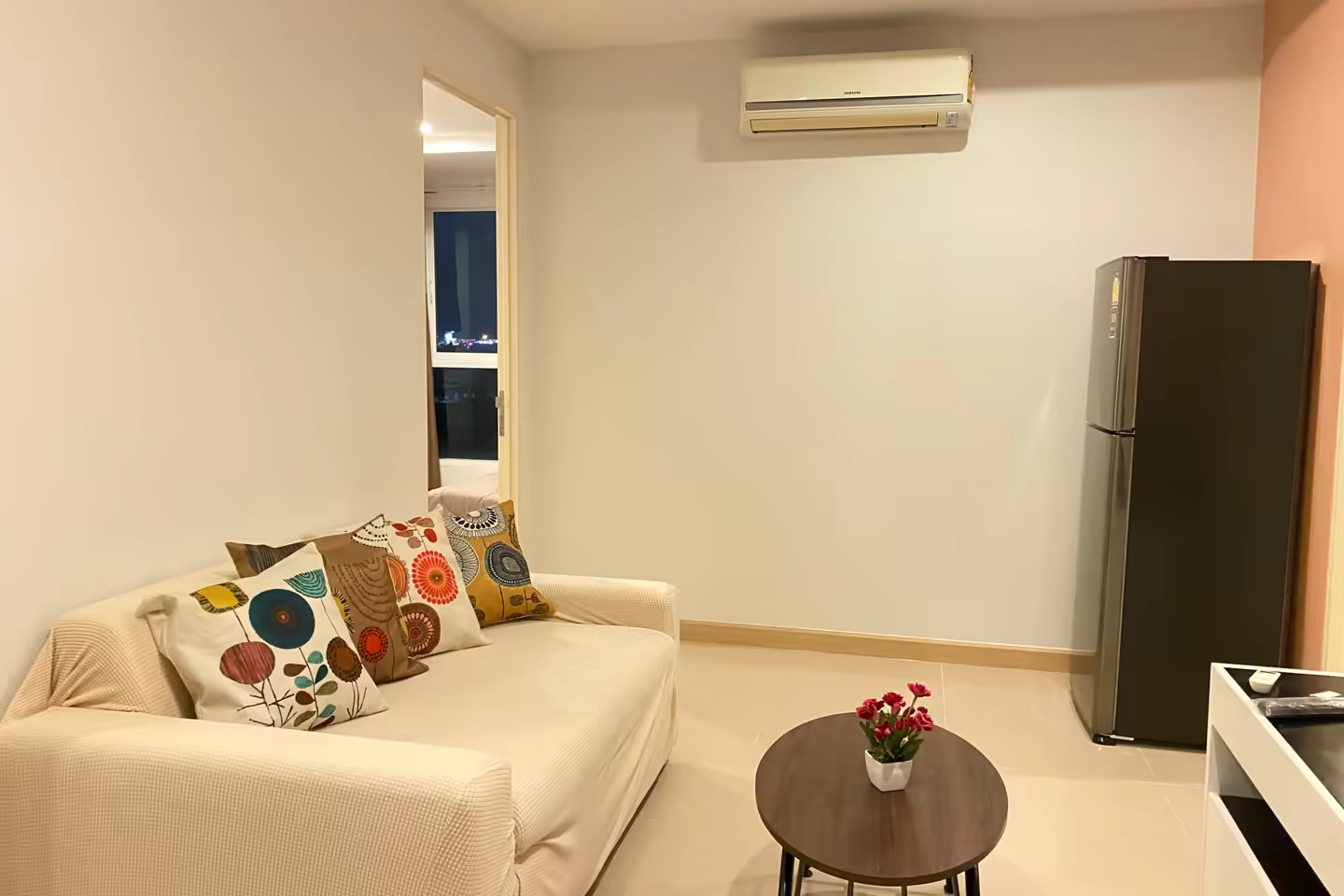 คอนโด Happy Condo ลาดพร้าว 101 ใกล้ทางด่วนรามอินทรา photo 1