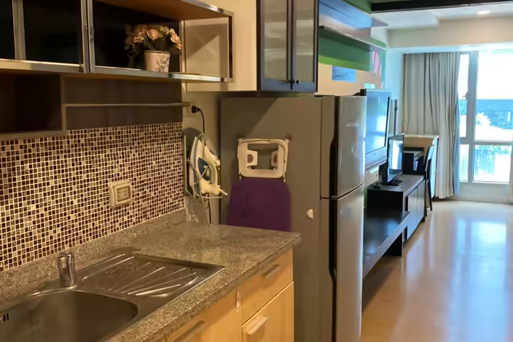 สตูดิโอ The Trendy Condo 36 ตร.ม. ใกล้ BTS อโศก