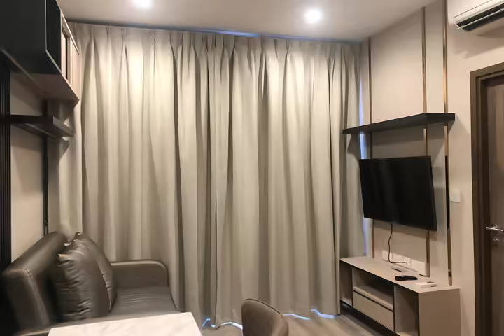 Bright High-Ceiling Unit at Ideo Mobi Asoke