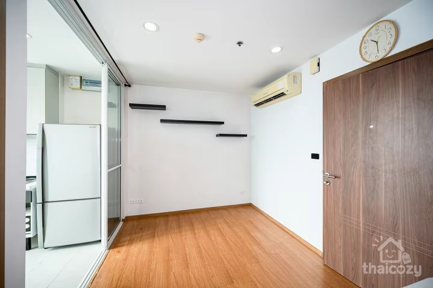 The Base Sukhumvit 77 – Condo Urbain photo 1