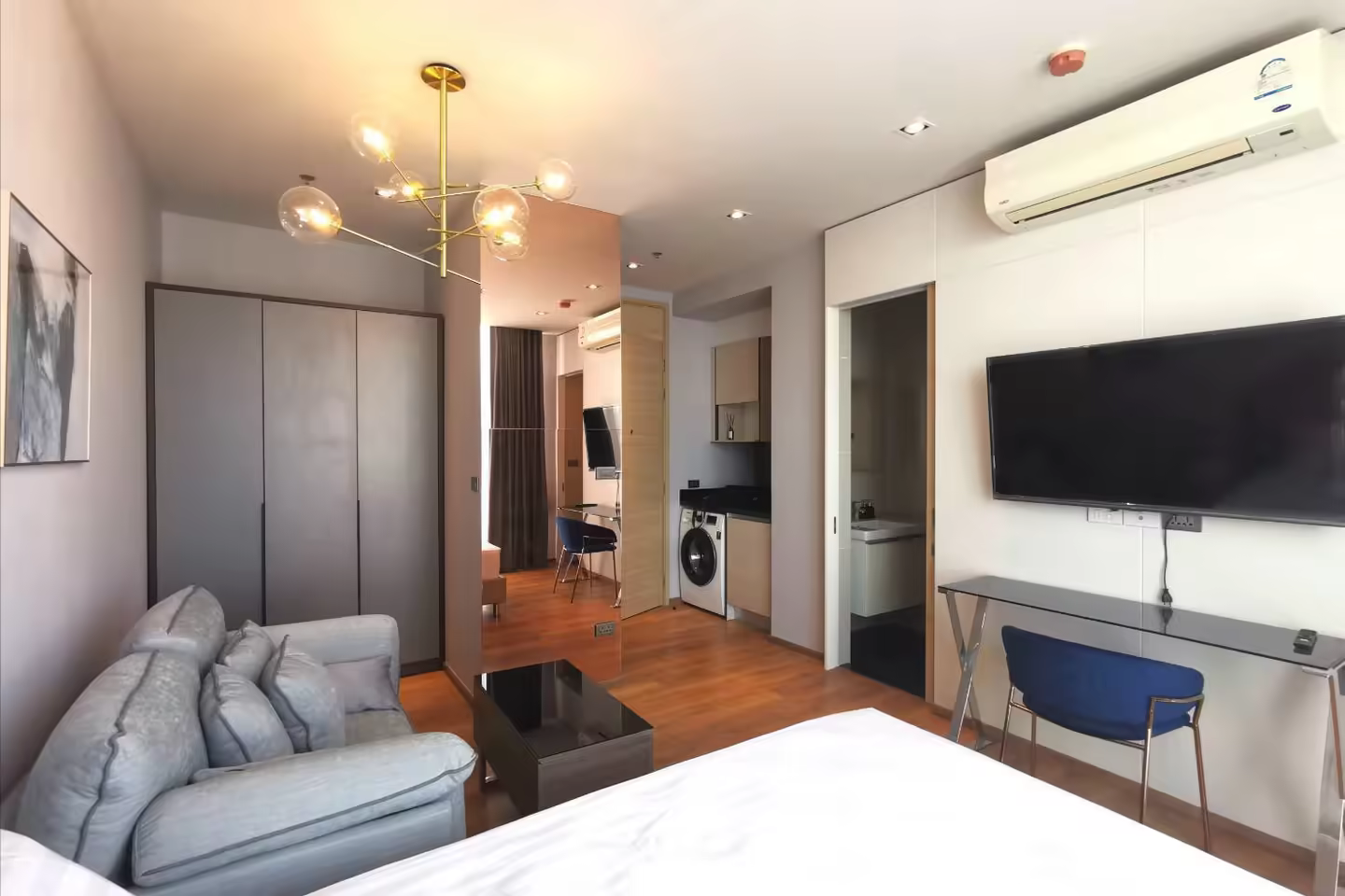 คอนโดหรู Park 24 สุขุมวิท ให้เช่า 1 ห้องนอน 28 ตร.ม. photo 1