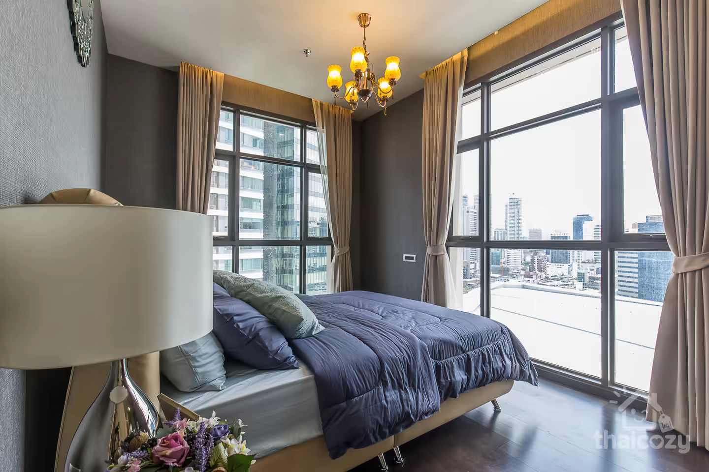 Condo near BTS Phromphong near Emporium photo 2