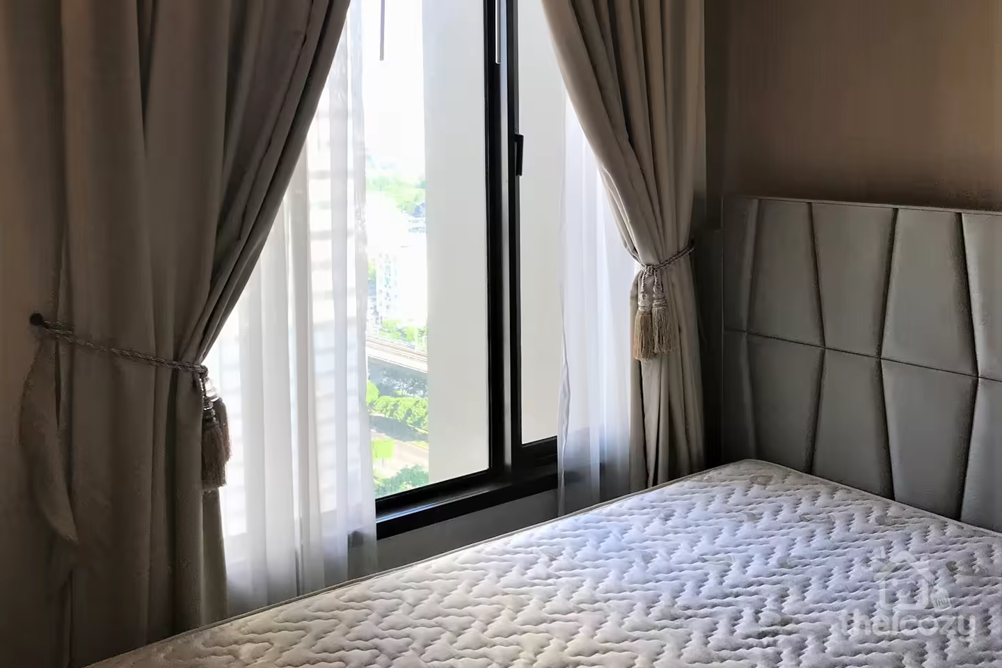 Condo vue rivière près BTS Wongwienyai photo 1